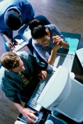 studentsatcomputer